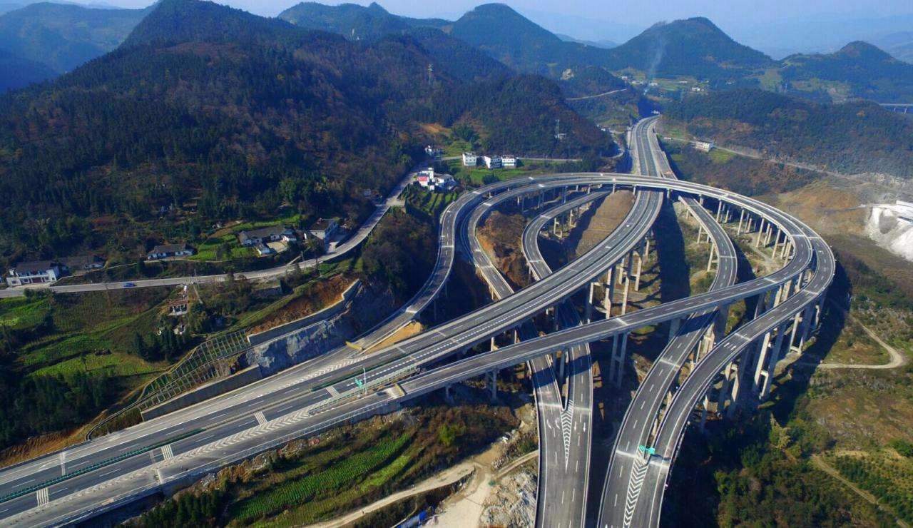 高速公路修建中起重滑車的應用